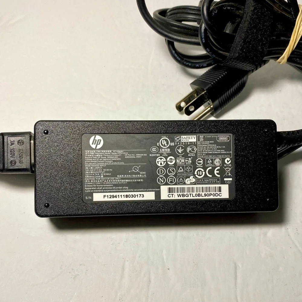 Original HP AC Adapter Charger 19V-4.74A, N20789, 042519-11 Cord = 213349-001